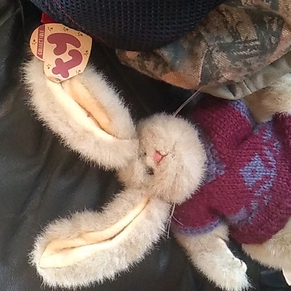 Vintage PEZ Rabbit & Lamb Easter Pink and Purple Slovenia Lot of 2 - Picture 7 of 16